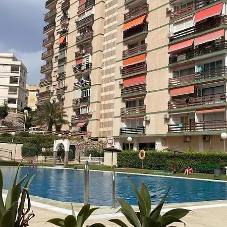 Con Terraza A Pie De Playa Apartment